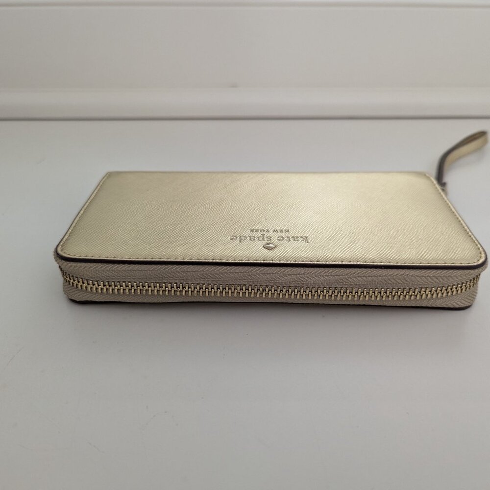 New? Mint Condition!! Kate Spade New York Gold Wallet Wristlet - Picture 4 of 13